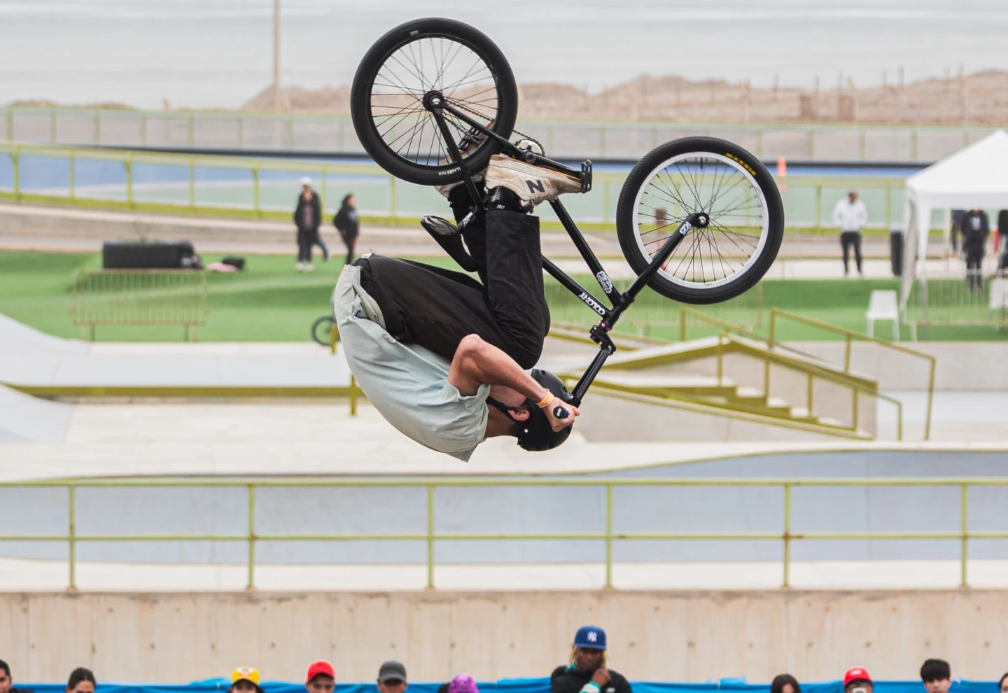 mateo lluberas bmx